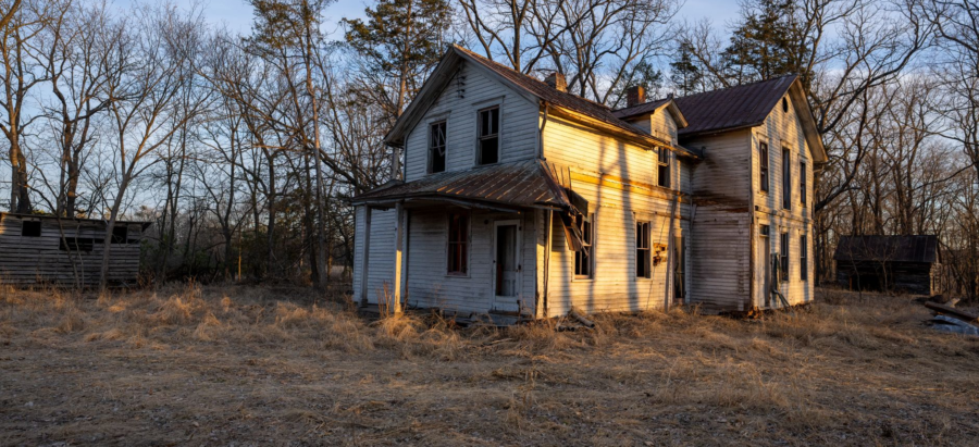 Illustration of Minnesota Haunted Locations: Chilling Ghost Stories and Haunted Hotspots